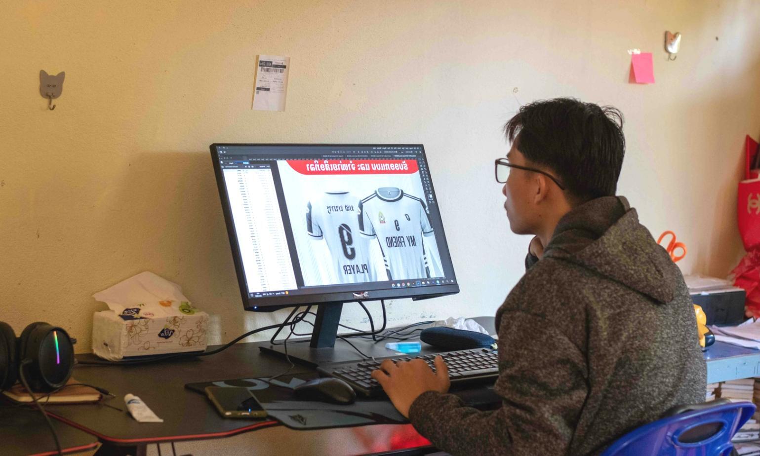 AI金融プランニングの学習風景